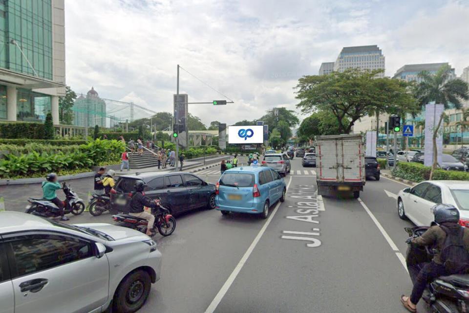 Videotron at Jl. Asia Afrika (Mall Senayan City), Jakarta Pusat