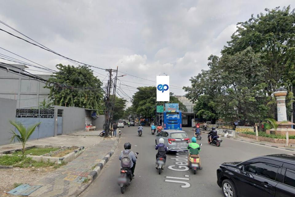 Billboard at Jl. Bandengan - Pertigaan Jl. Gedong Panjang - Tambora, Jakarta Barat