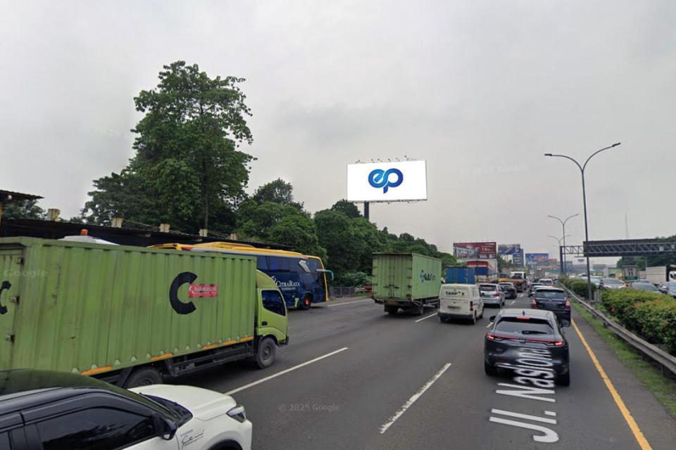 Billboard at Tol Jakarta Tangerang KM 11+600B, Tangerang