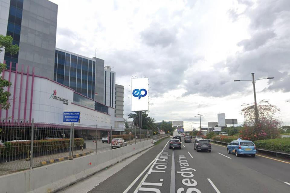 Billboard at Jl. Tol Sedyatmo KM 32+700, Tangerang