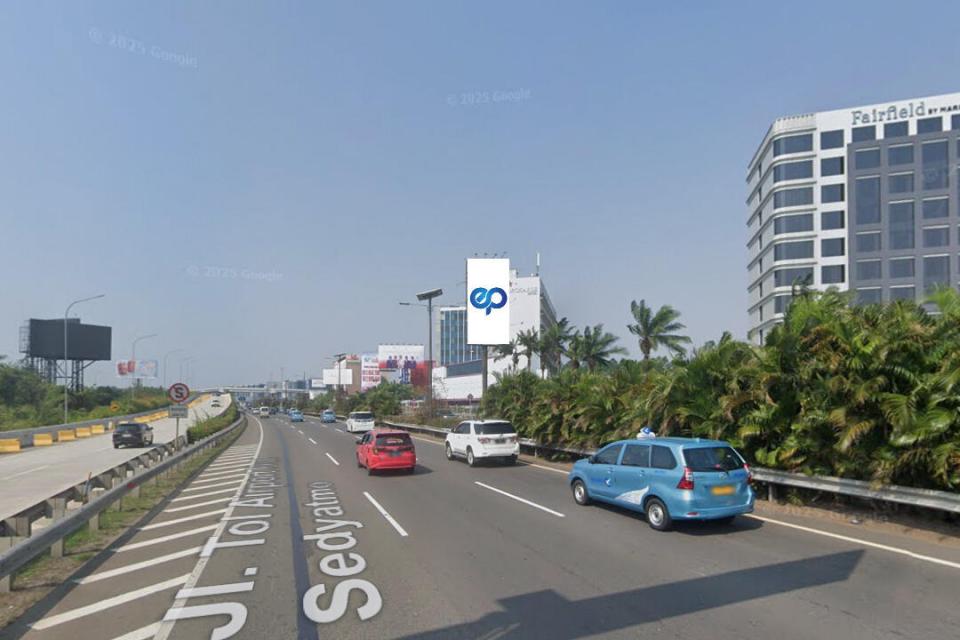 Billboard at Jl. Tol Sedyatmo KM 32+700, Tangerang