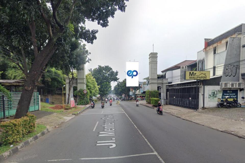 Billboard at Jl. Gapura Menteng Bintaro, Tangerang Selatan