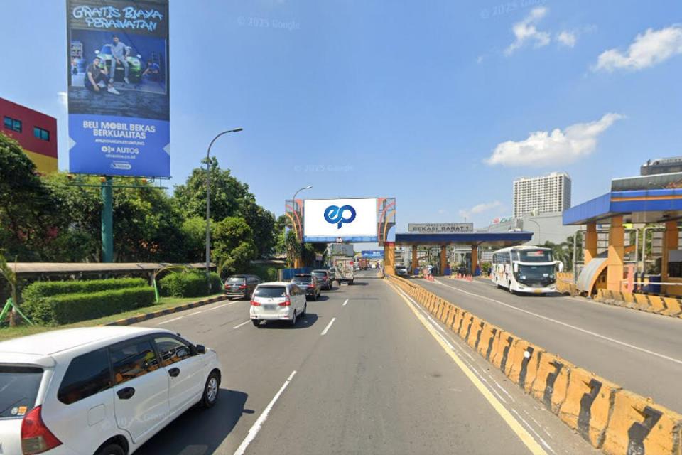 Billboard at Jl. Tol Exit Bekasi Barat, Bekasi