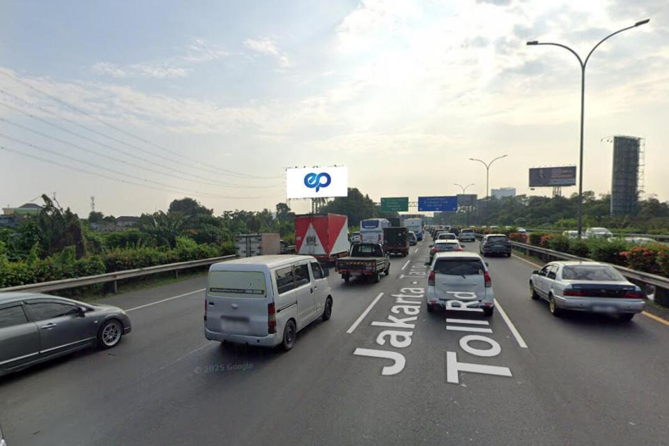 Billboard at Tol Jakarta Tangerang KM 11+900, Tangerang 