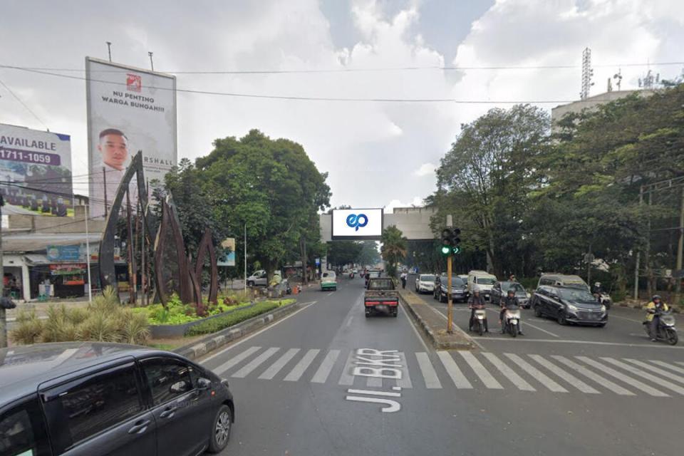Videotron at JL. BKR (Muka B), Kota Bandung