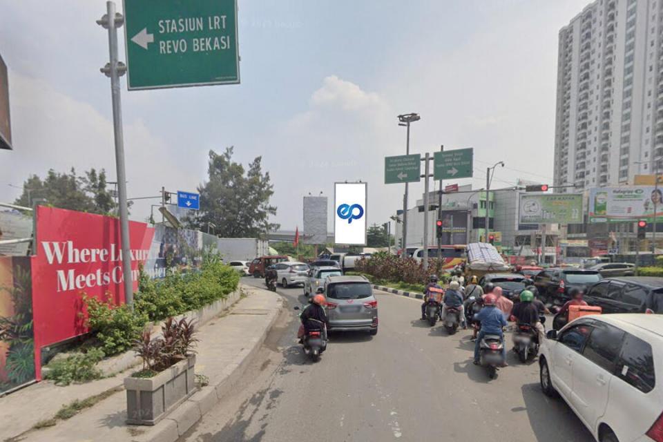 Billboard at Jl. A. Yani (Pertigaan Pekayon), Bekasi