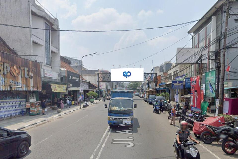 Billboard at JL. A. Yani Pasar Kosambi (Halte Bus Kosambi), Bandung