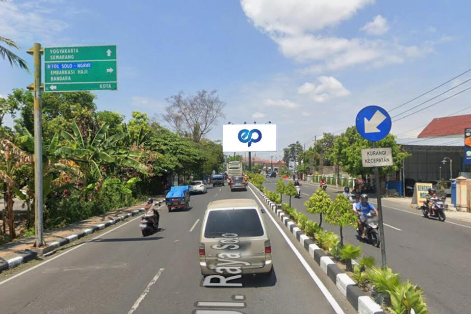 Billboard at JL. A. YANI (PERTIGAAN JL. LETJEN SUPRAPTO), SOLO