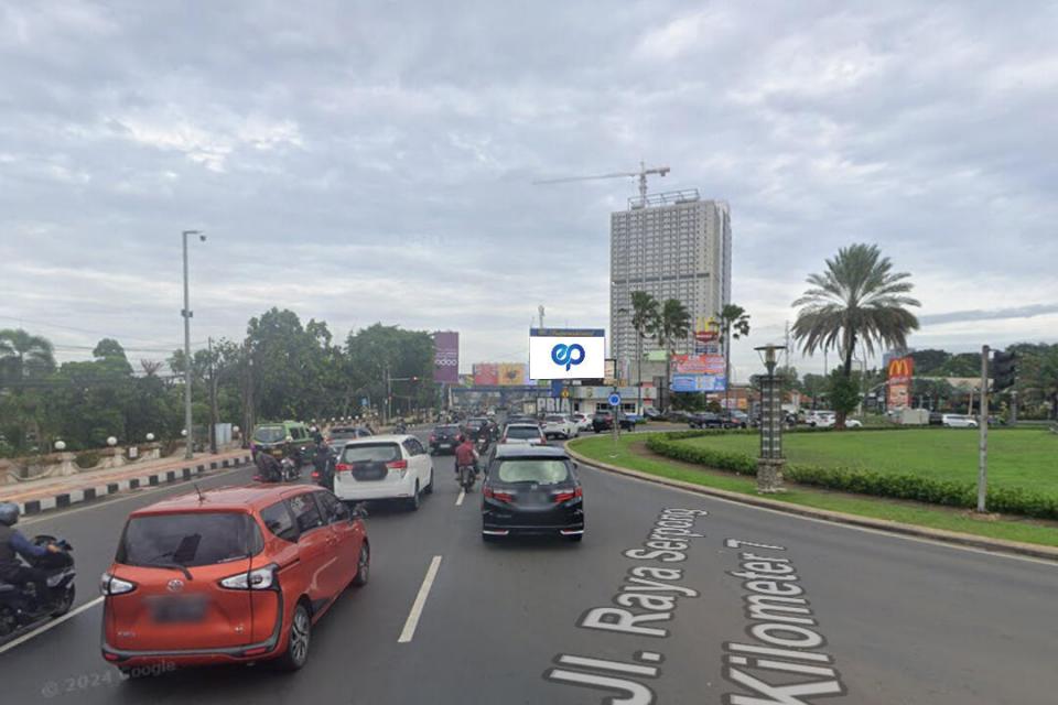 Videotron at JL. Raya Serpong (Bundaran alam sutra/Samping pospol Alam Sutra), Tangerang Selatan
