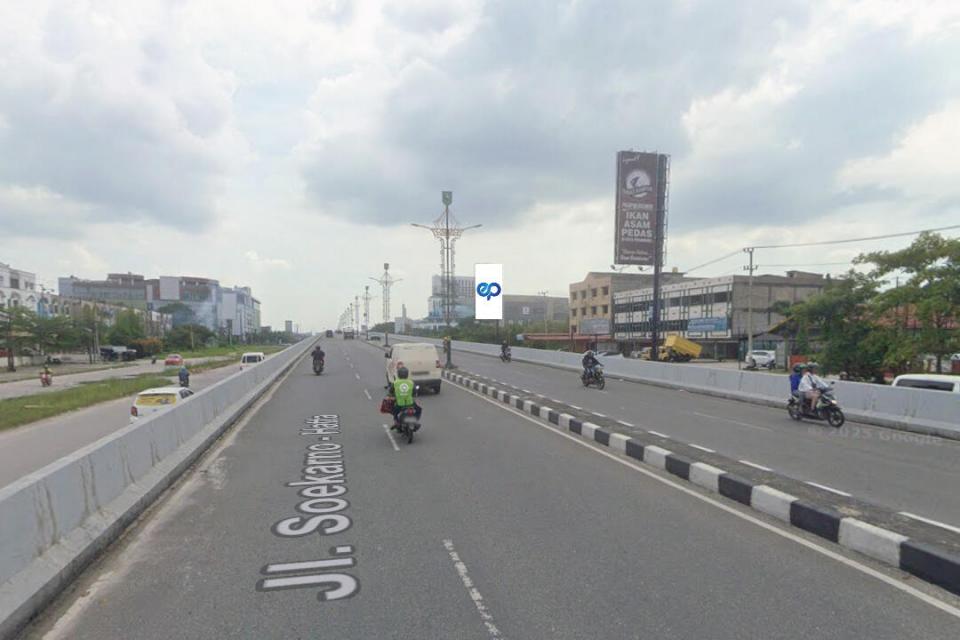 Billboard at JL. SOEKARNO HATTA, DEPAN TRANSMART, PEKANBARU