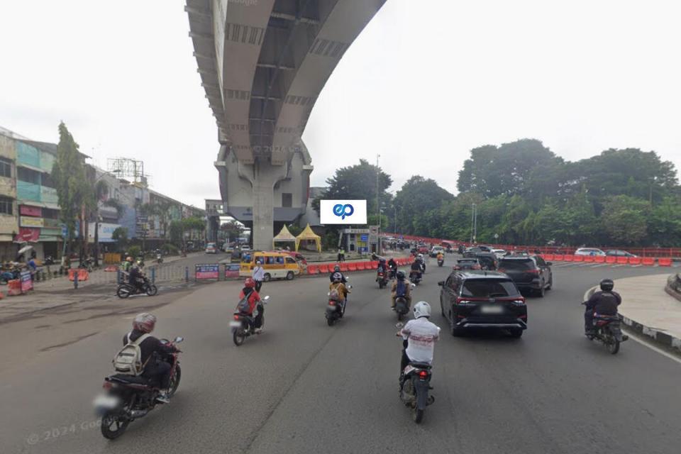 Videotron at JL. Jendral Sudirman (Bundaran Air Mancur), Palembang