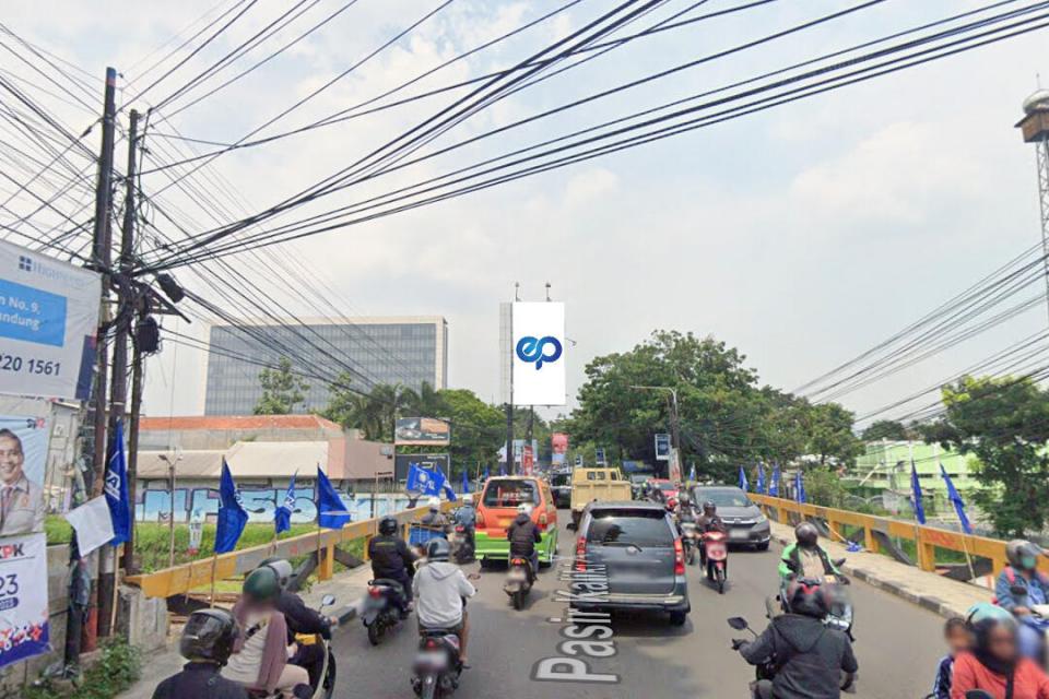 Billboard at Jl. Raya Pasirkaliki No. 29 (depan Vega Variasi), Bandung