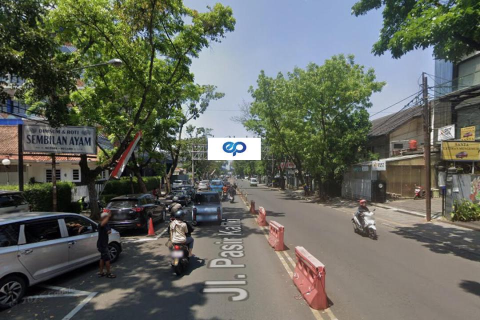 Billboard at Jl. Hos Tjokroaminoto (Pasirkaliki), Bandung