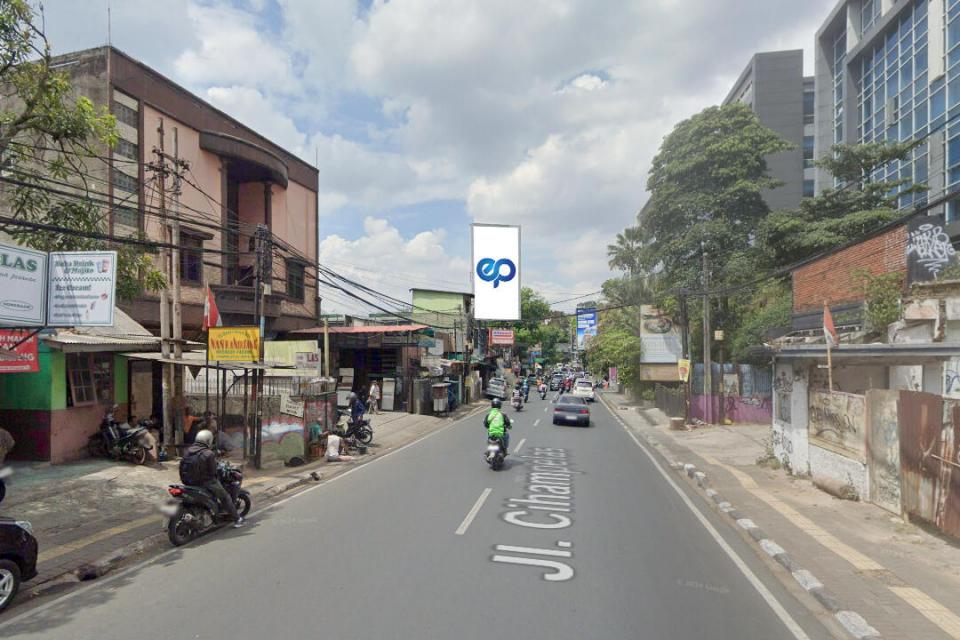 Billboard at JL. Cihampelas (Dekat DE CHAMPS), Bandung