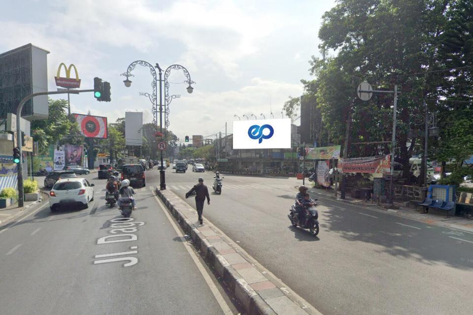 Billboard at Perempatan Simpang Dago (Dekat MCD Dago), Bandung