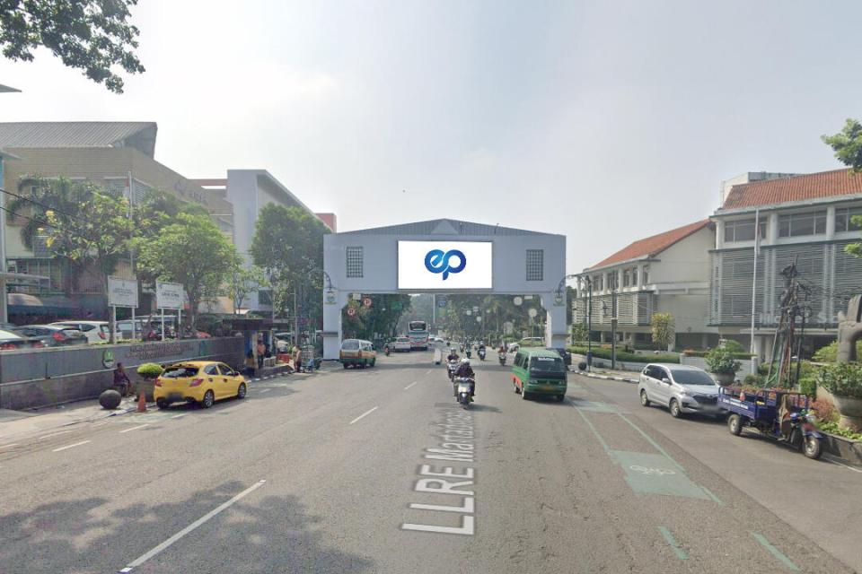 Videotron at Jl. RE Martadinata, Riau, Bandung (Hotel Sartika)