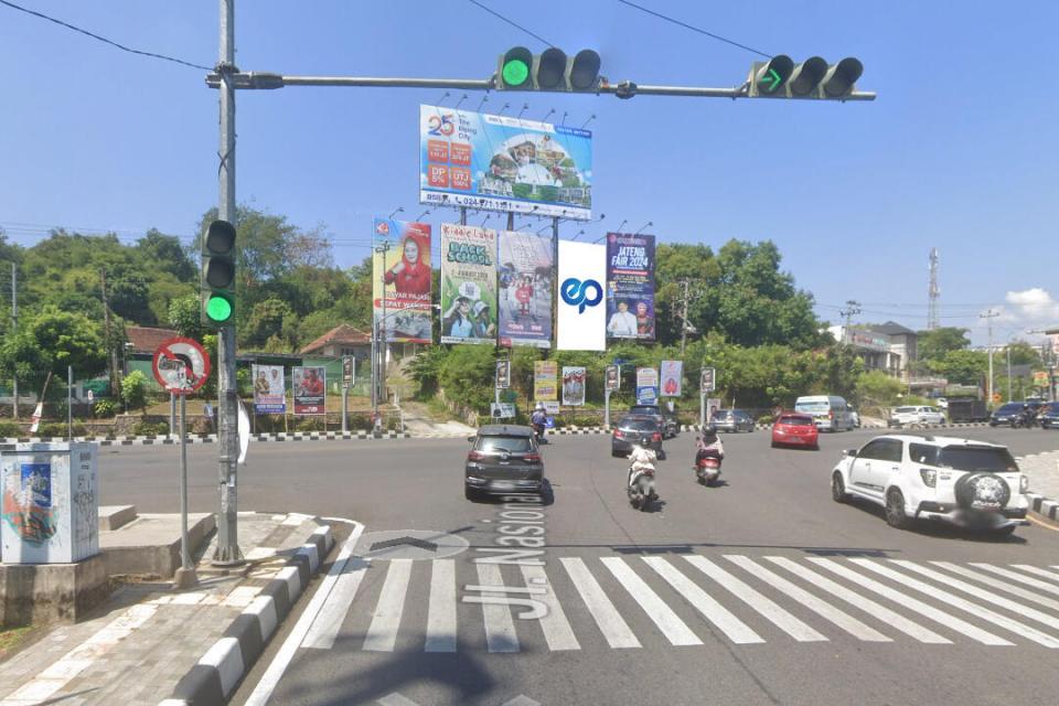 Billboard at Jl. Teuku Umar - Dr. Wahidin Kaliwiru, Semarang