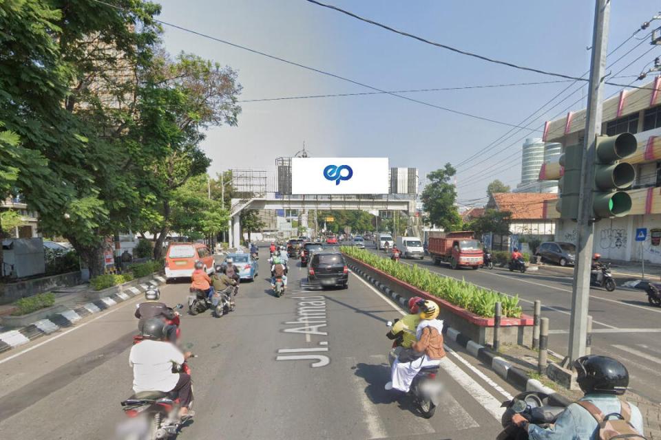 Billboard at Jl. A. Yani (Depan RM. Citrabundo Perempatan Bangkong), Semarang