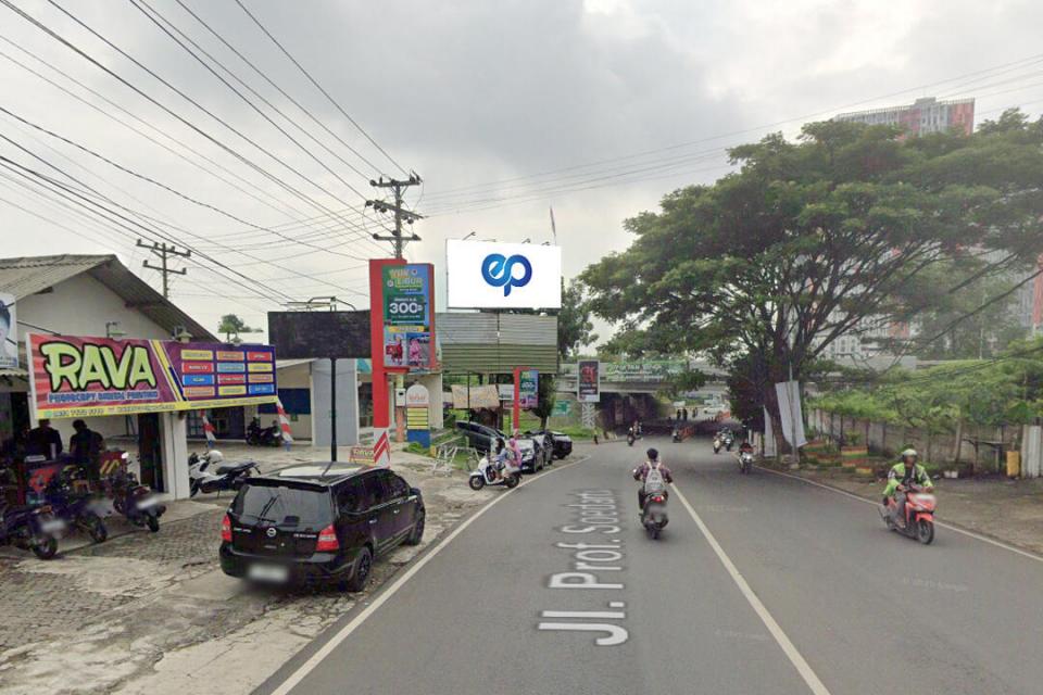 Billboard at Jl. Prof. Sudarto (Pintu Masuk Tol Tembalang), Semarang