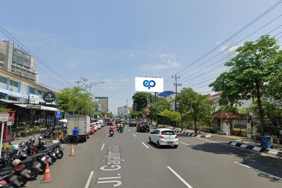 Billboard at Jl. Gajahmada (Pertigaan Wot Gandul - Seberang Sekolah Theresiana), Semarang