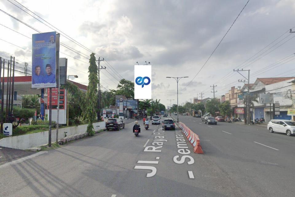 Billboard at Jl. Brigjend Sudiarto Exit Tol Gayamsari, Semarang