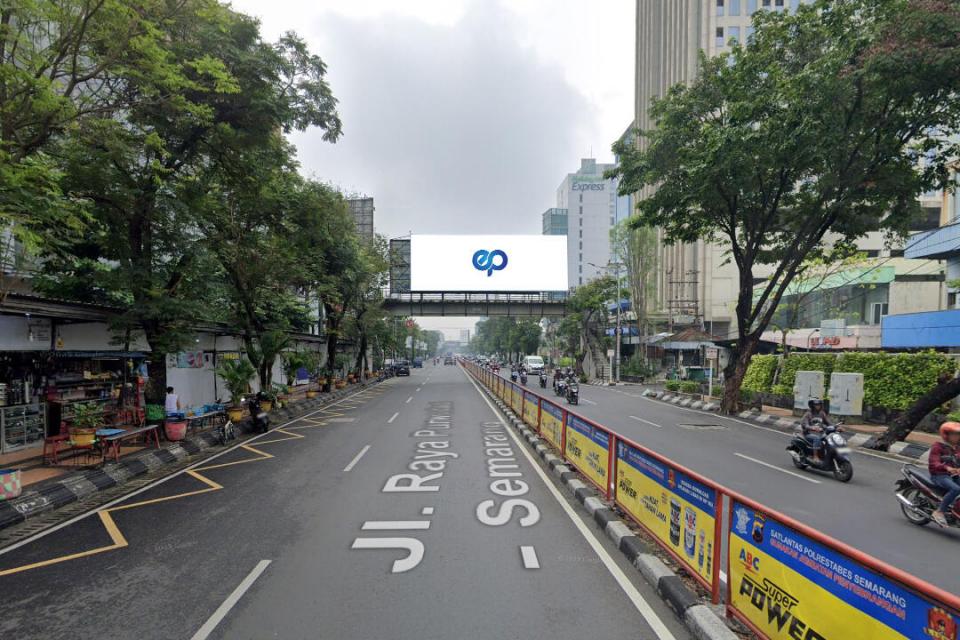 Billboard at Jl. A. Yani Plaza Simpang 5 (Samping Hotel Lois Kienne), Semarang