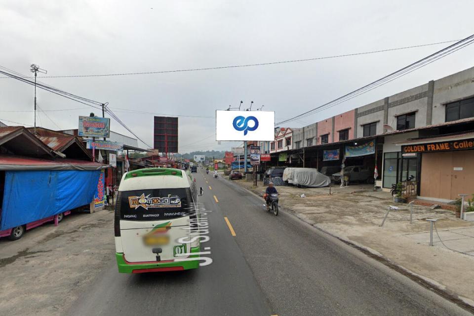 Billboard at Jl. Raya Lintas Barat Sumatera Cingkariang, Bukit Tinggi