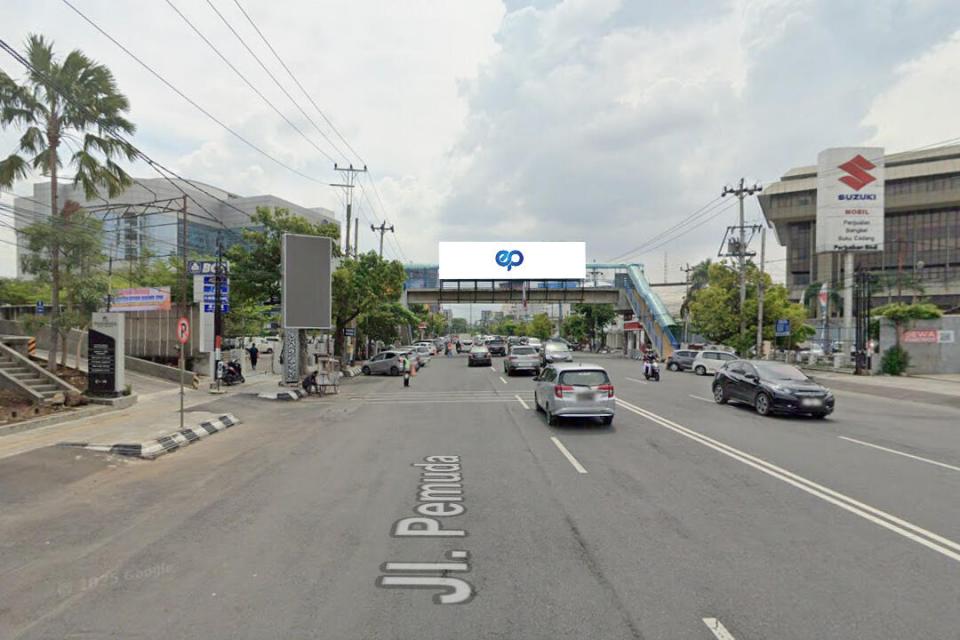 Billboard at JPO Jl. Pemuda, Semarang