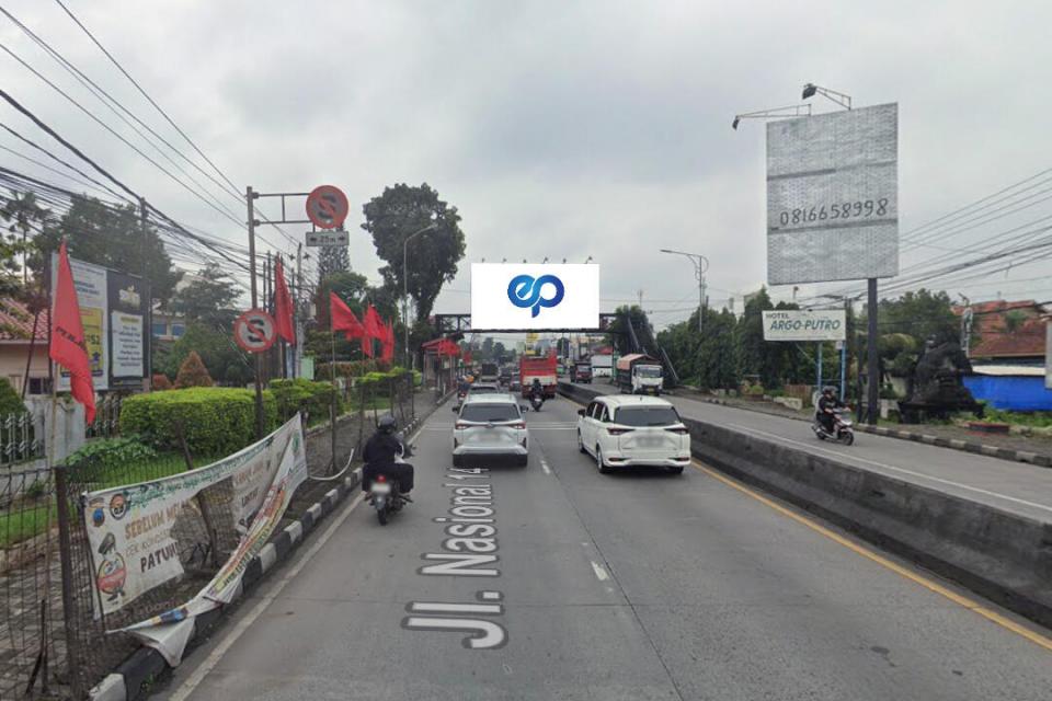 Billboard at JPO Jl. Diponegoro Unggaran, Semarang