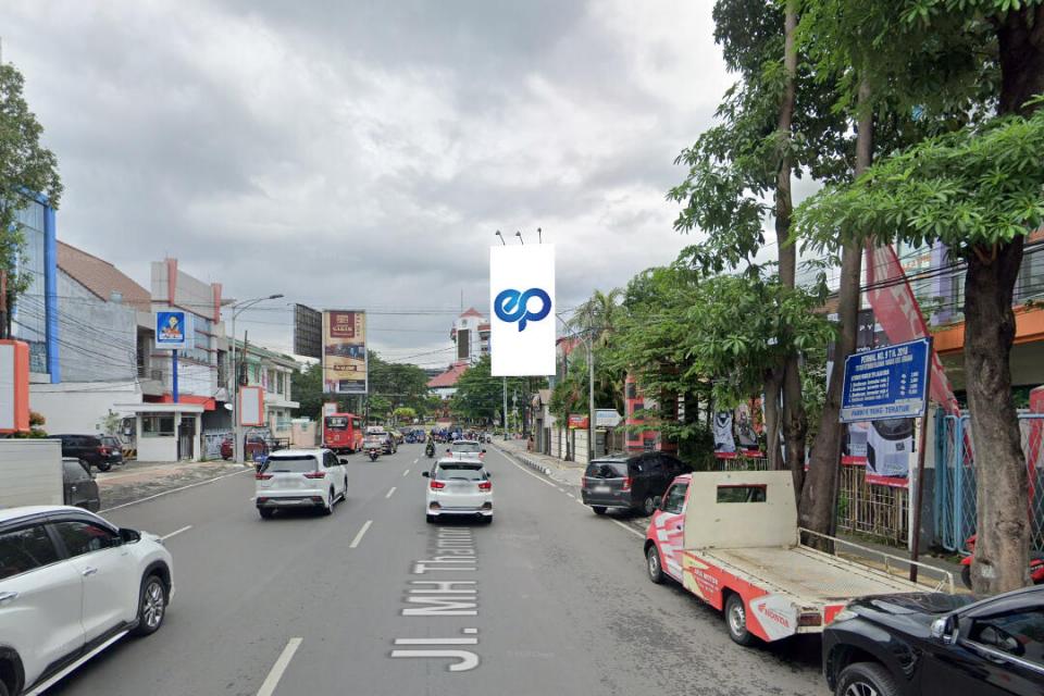 Billboard at Jl. Thamrin (Utara Taman Pandanaran), Semarang