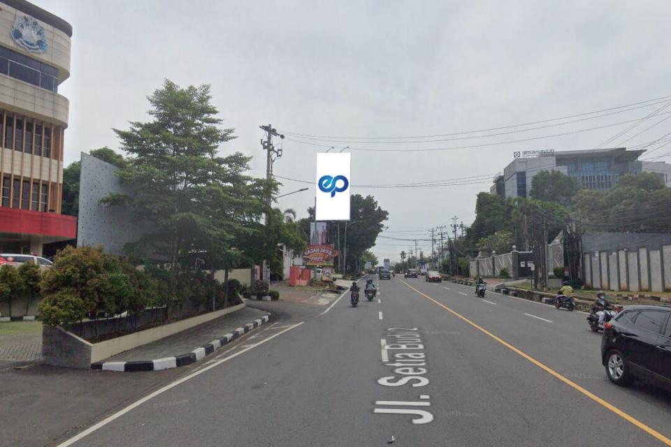 Billboard at Jl. Sultan Agung (Depan Bakmi Gajah), Semarang