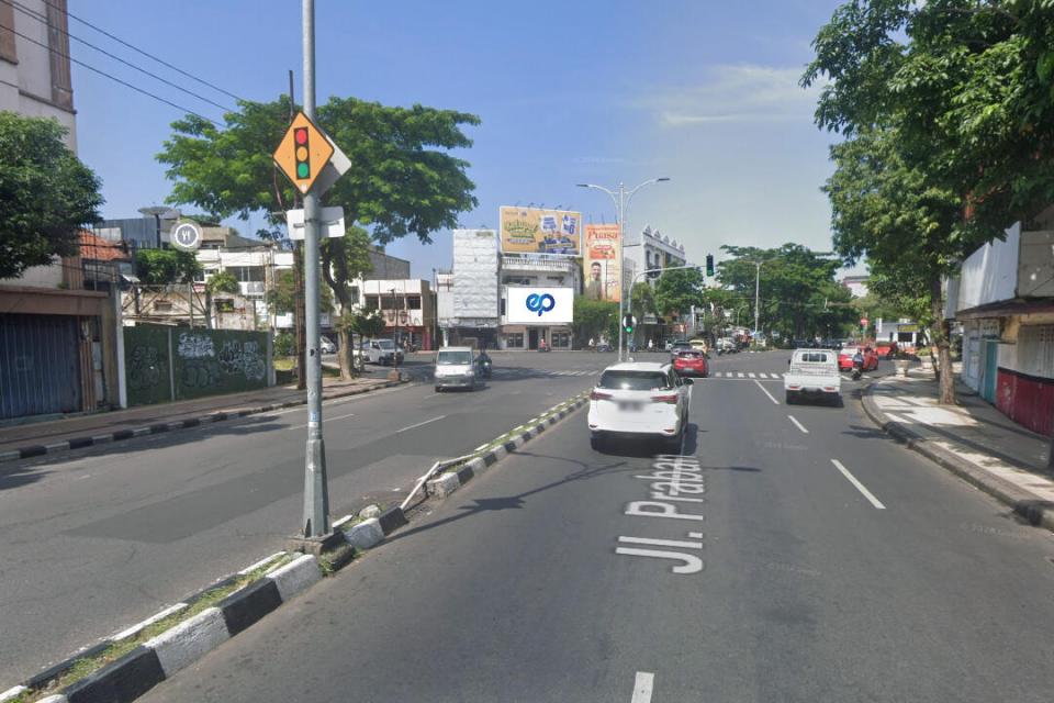 Billboard at Jl. Jemblongan - Jl. Tunjungan (Depan SIOLA), Surabaya