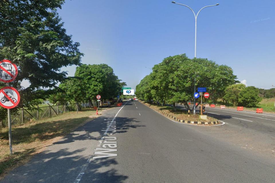 Billboard at JL. TOL WARU-JUANDA (EXIT GATE JUANDA) 3, Sidoarjo