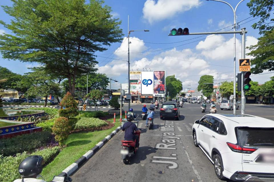 Billboard at Jl. Perempatan Manyar Kertoarjo (Sebrang Samsat), Surabaya