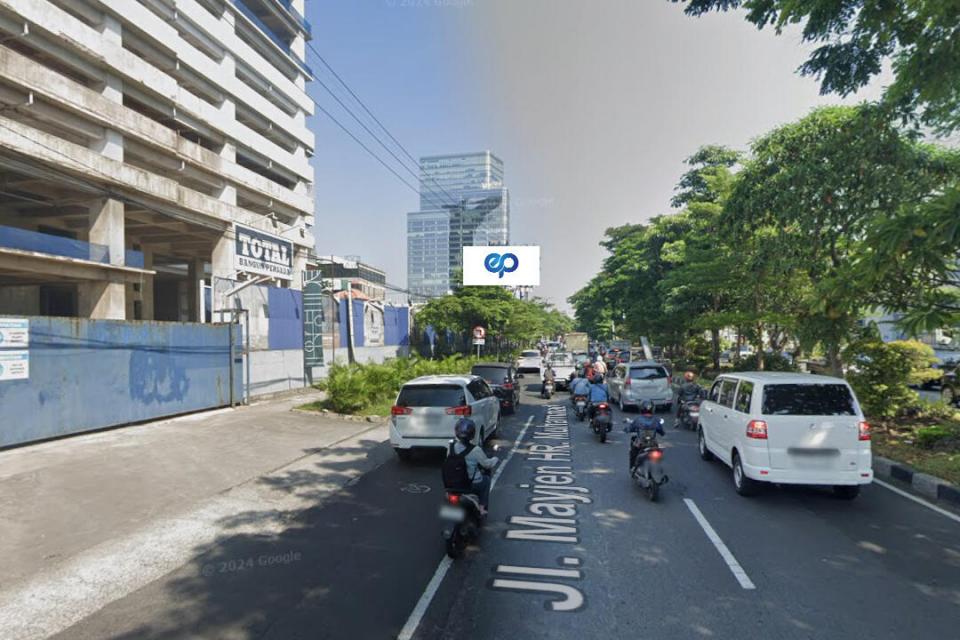 Billboard at Jl. Mayjen HR. Muhammadc1-75 (Putat Gede), Surabaya