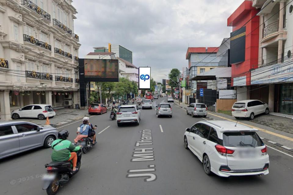 Billboard at Jl. Thamrin Samping Pekunden, Semarang