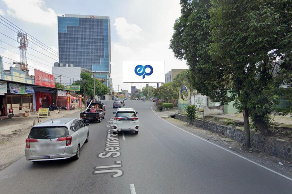 Billboard at Jl. A. Yani, Gilingan, Solo