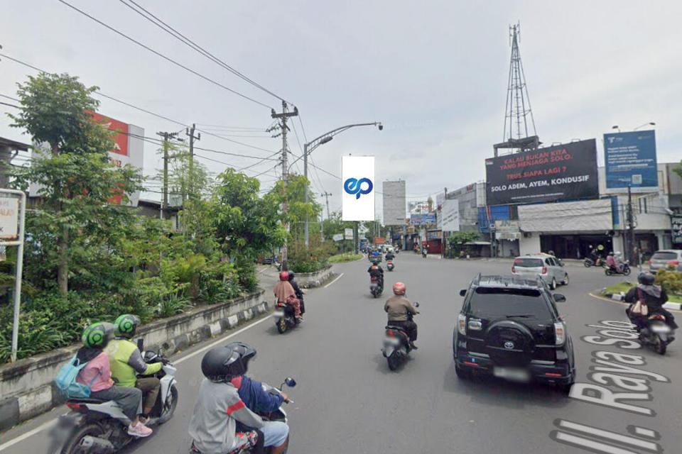 Billboard at JL. TENTARA PELAJAR (PEREMPATAN CEMBENGAN), SOLO