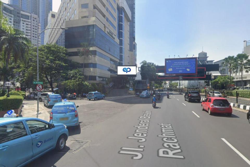 Videotron at Jl. Basuki Rahmat (Hotel Tunjungan), Surabaya