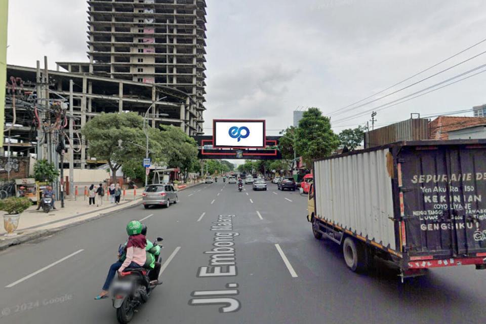 Videotron at Jl. Embong Malang (Depan Tunjungan Plaza 5 - 6), Surabaya