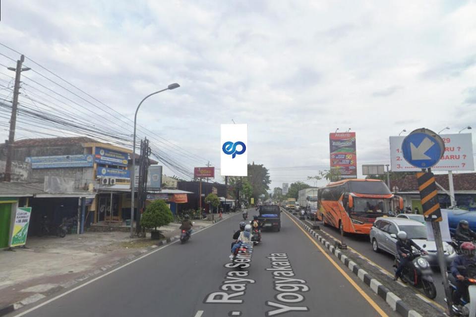 Billboard at Jl. Raya Magelang (Perempatan Dengung), Yogyakarta