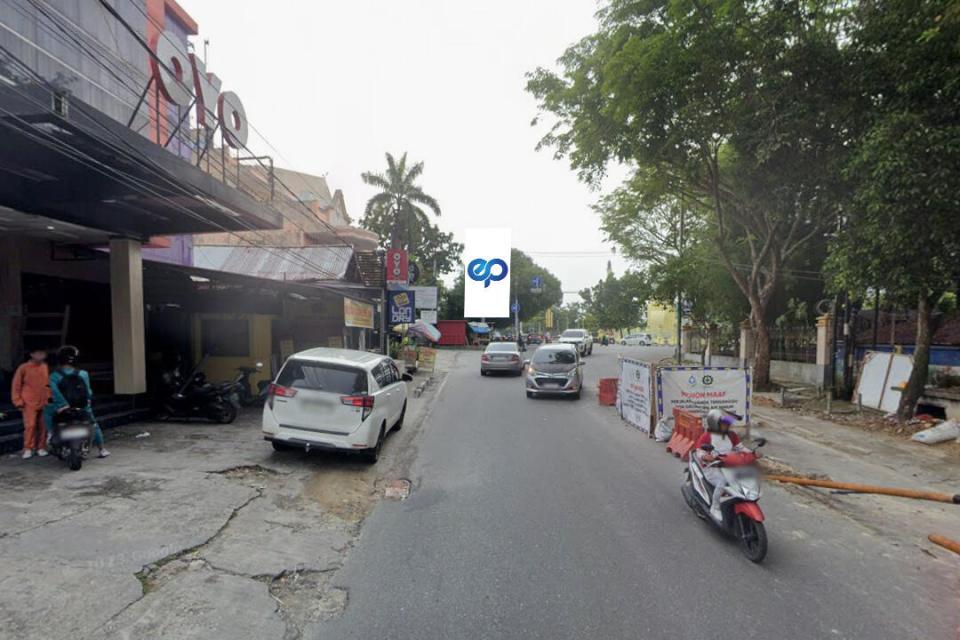 Billboard at Jl. Hangtuah Simpang Jl. S. Syarif Qasim, Pekanbaru