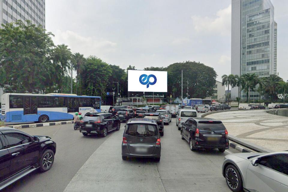 Videotron at Jl. MH Thamrin (Bundaran HI), Jakarta Pusat