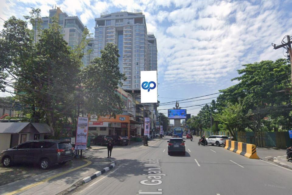 Billboard at JI. Gajah Mada (Simpang S. Parman), Medan