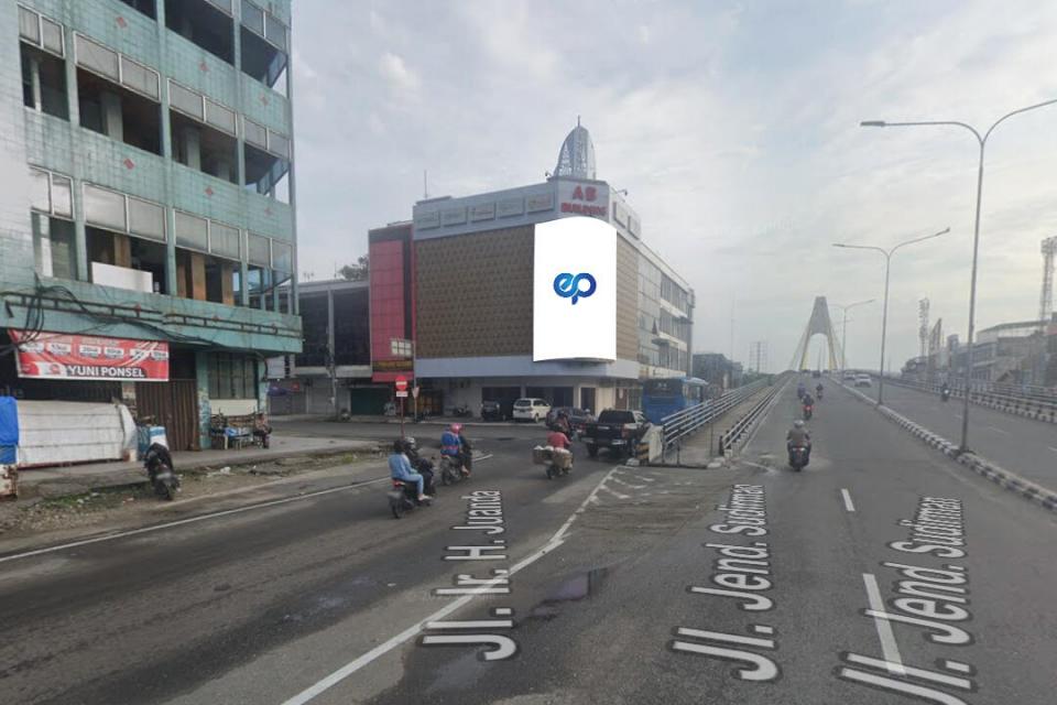 Videotron at JL. Jend. Sudirman Simp. JI. IR. H. Juanda, Pekanbaru