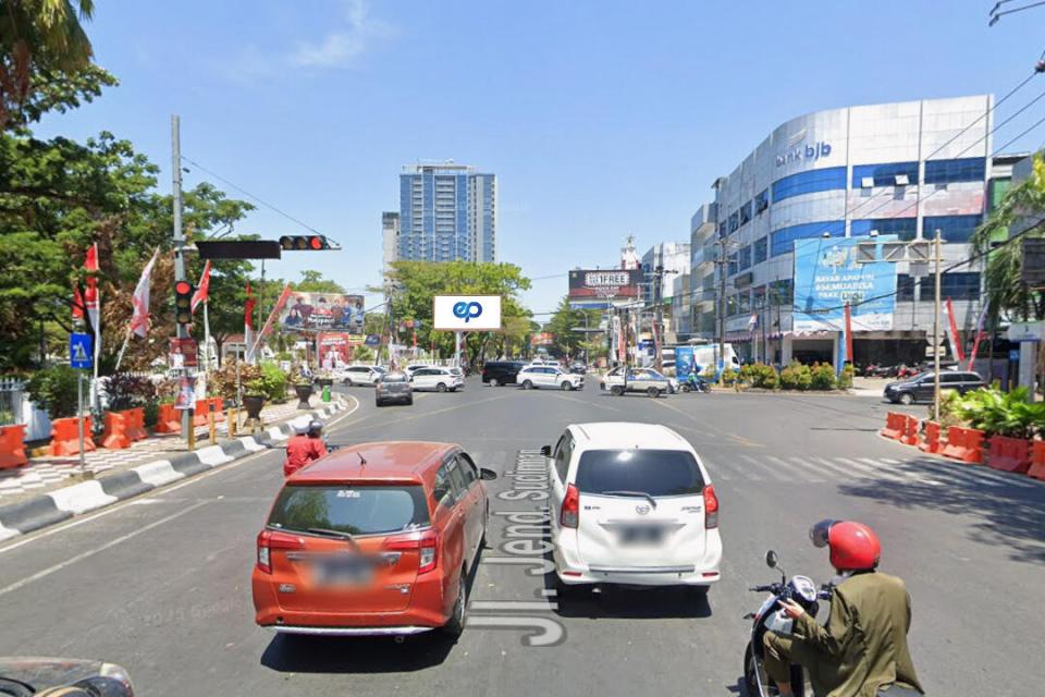 Videotron at Jl. Jend Sudirman (Depan Gedung Mulo, Kantor Dinas Pariwisata Prov SulSel), Makassar