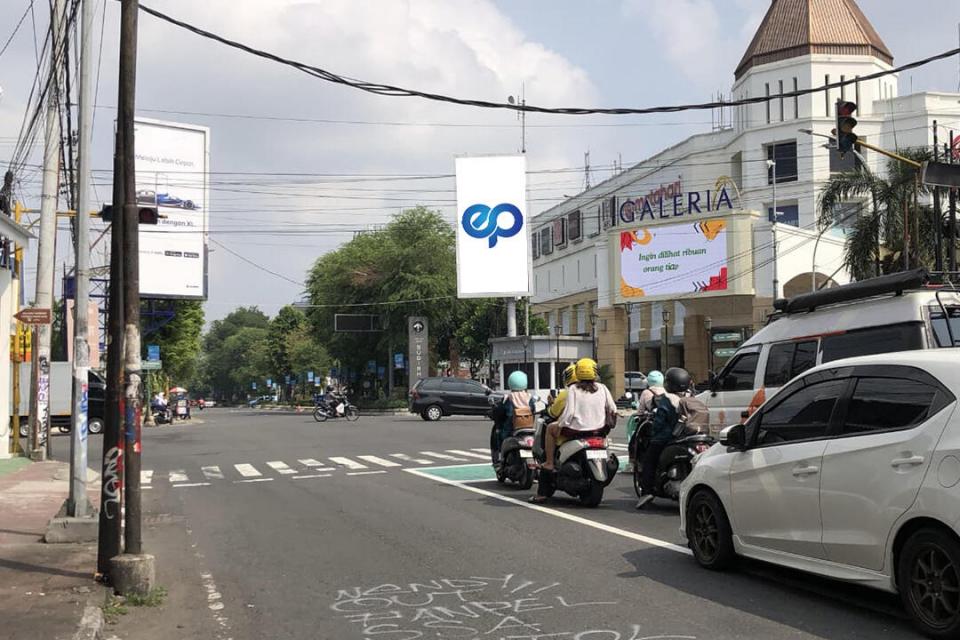 Billboard at Jl. Jend Sudirman (Depan Mall Galeria Yogyakarta), Yogyakarta