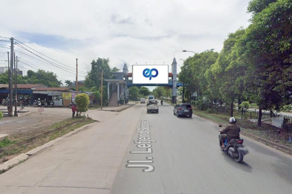 Billboard at JL. Letjend Suprapto, JPO SP Plaza (arah dari Basecamp), Batam