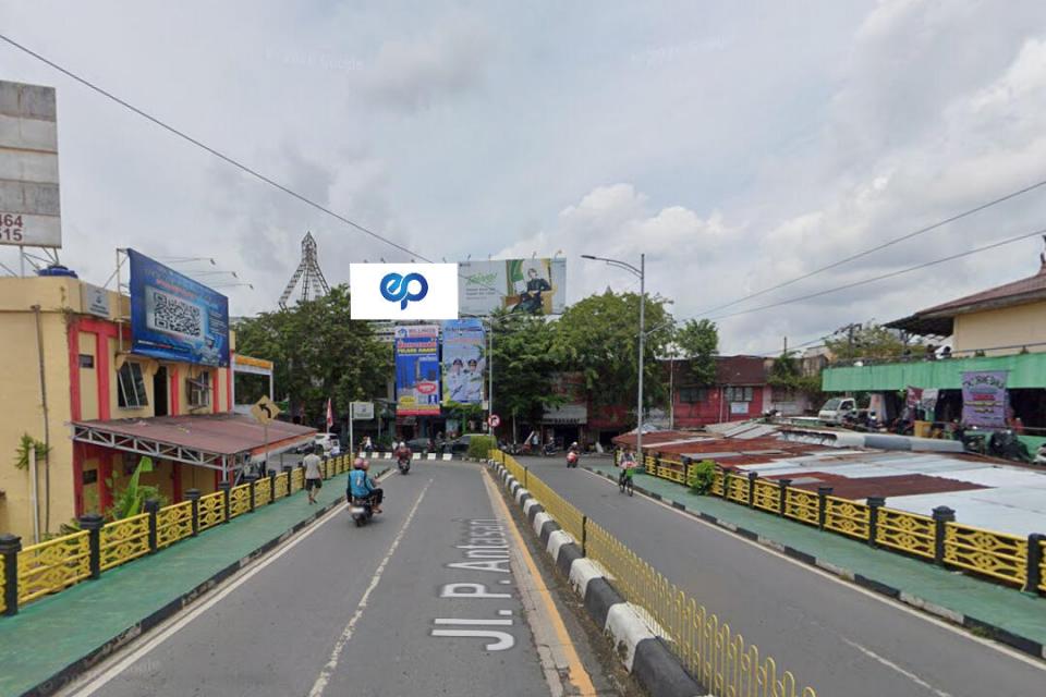 Billboard at JI. P. Antasari diatas Ruko Ps. Malabar, Banjarmasin