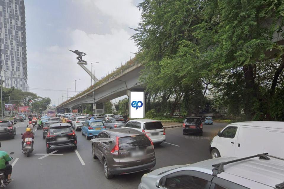Videotron at Pilar Tiang Tol Pancoran, Jakarta Selatan